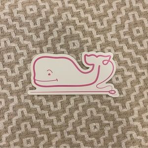 VINEYARD VINES monogram thread large sticker
